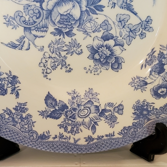 Royal Stafford Blue and White Earthenware Plate - Picture 3 of 6
